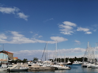 Der Hafen von Ugljan